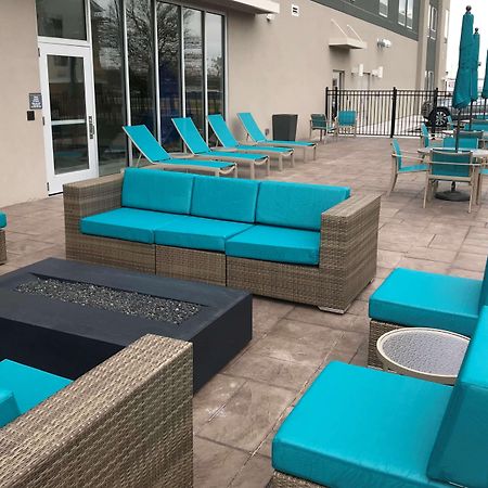 La Quinta By Wyndham Terre Haute Bagian luar foto