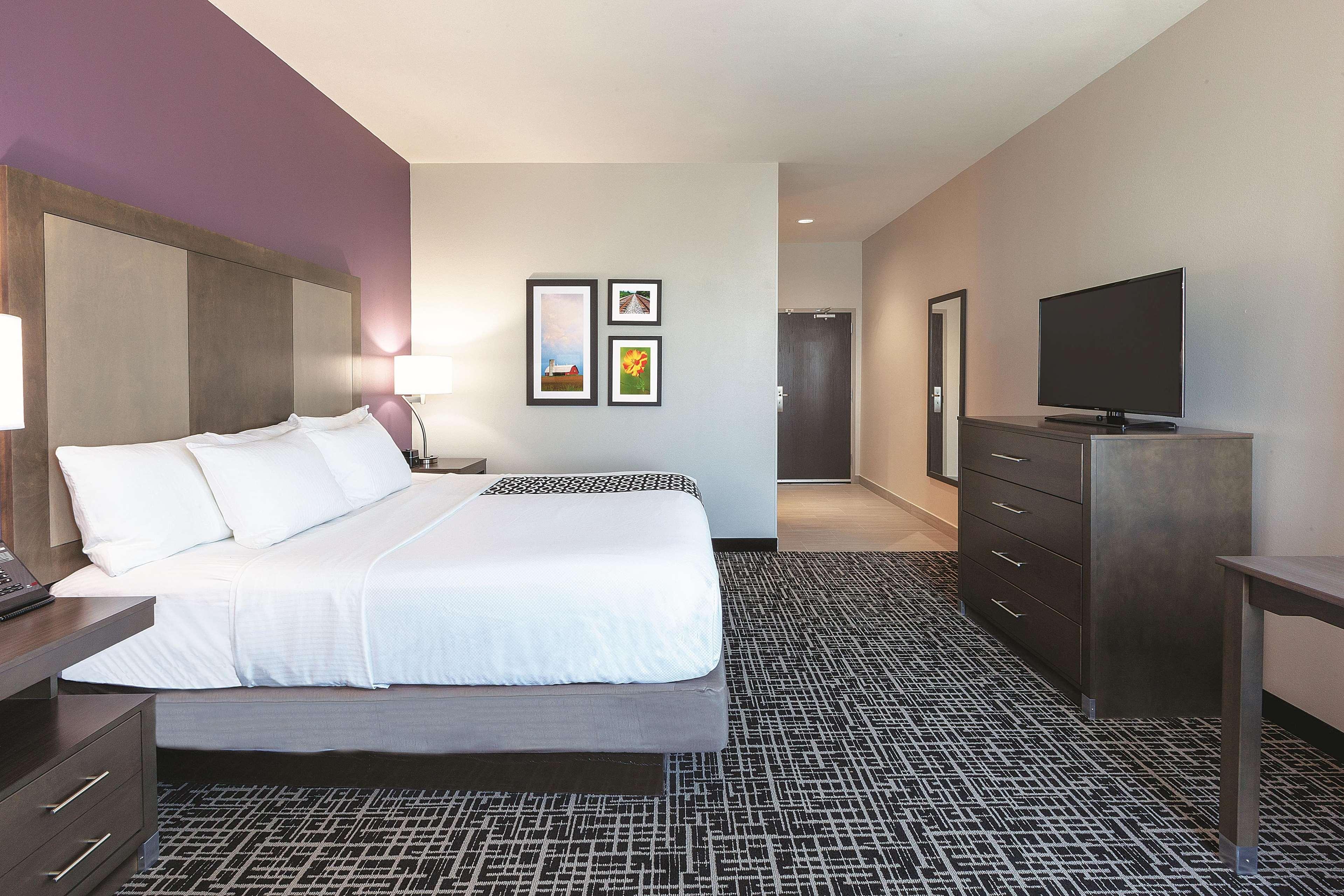 La Quinta By Wyndham Terre Haute Bagian luar foto