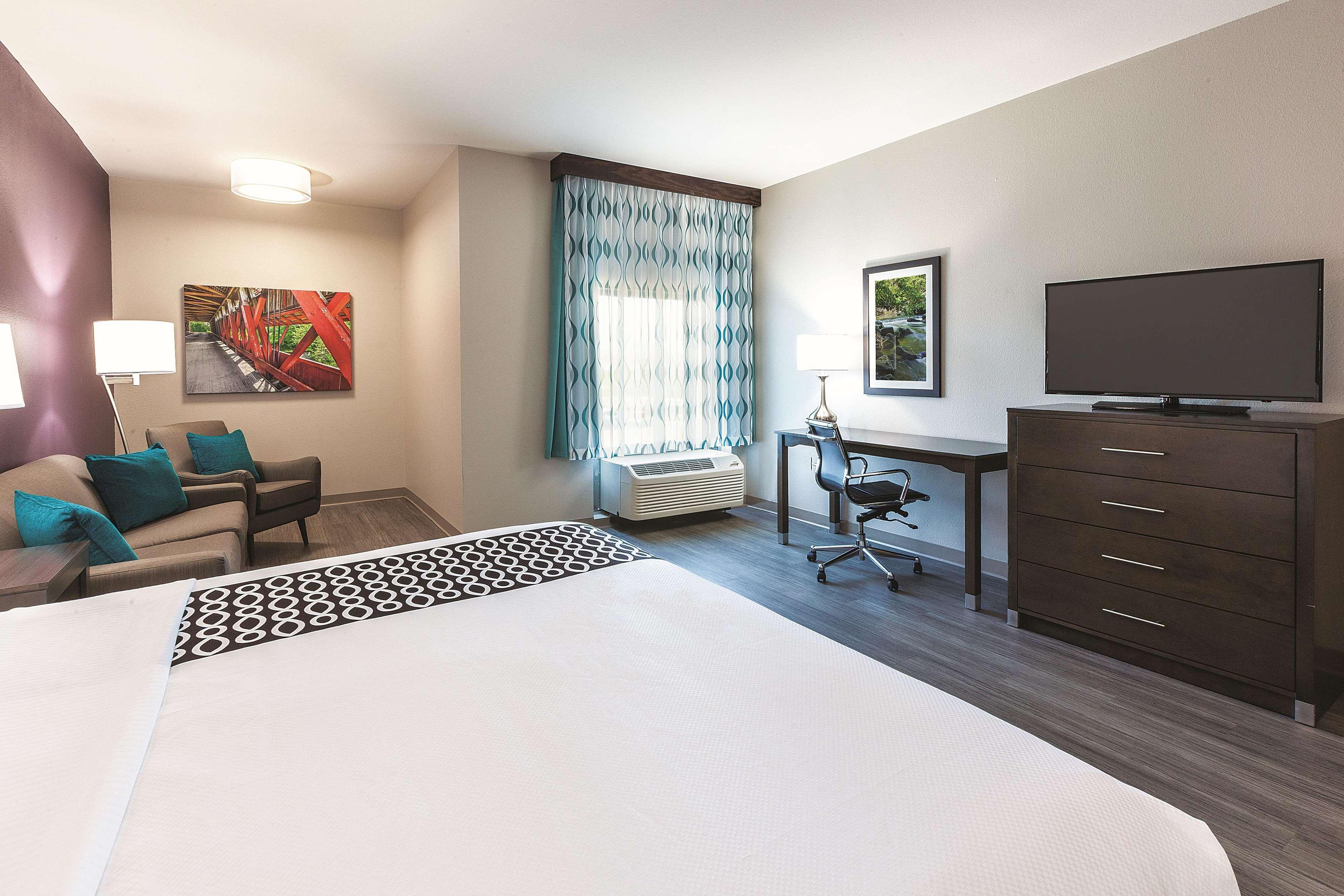 La Quinta By Wyndham Terre Haute Bagian luar foto